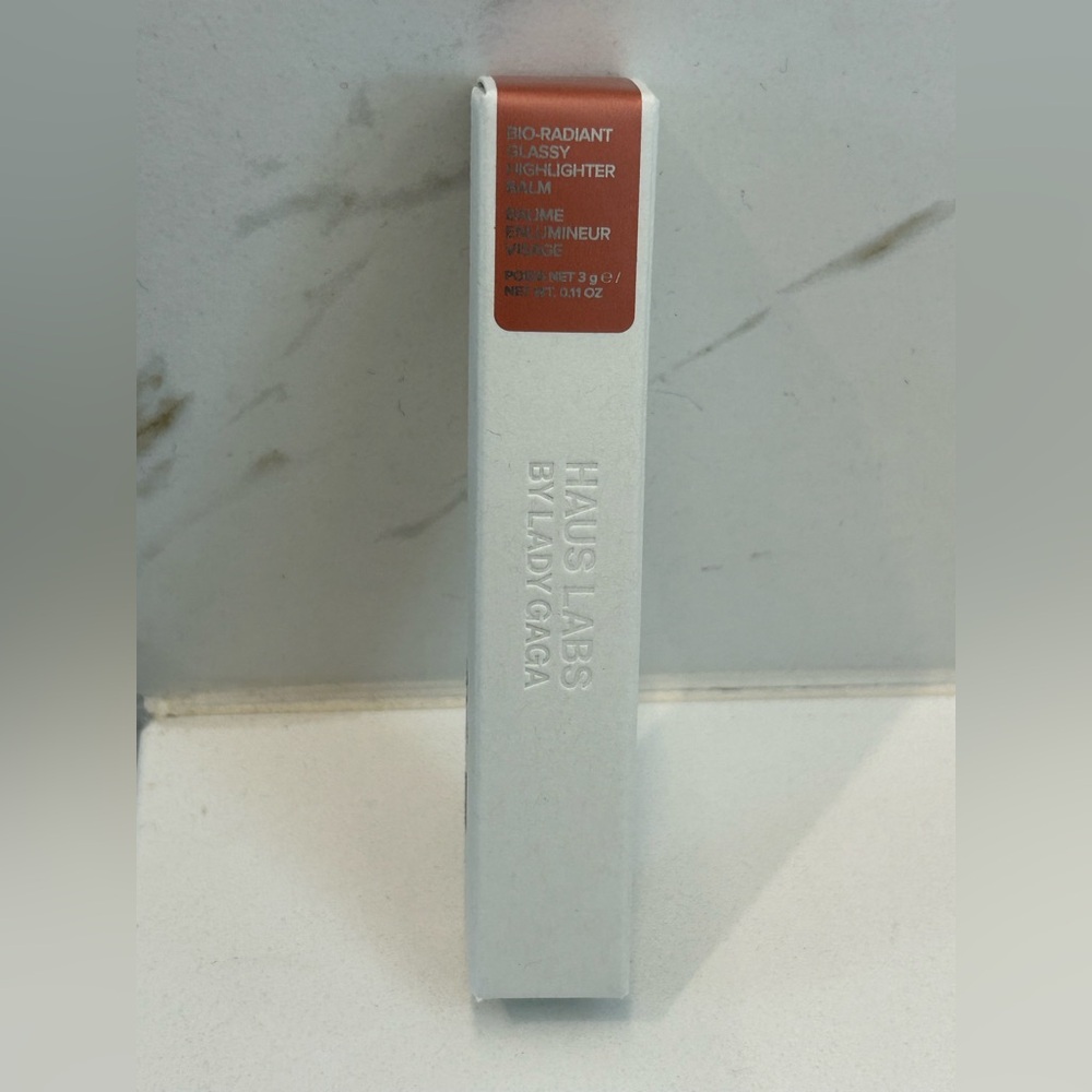 BIO-RADIANT GLASSY HIGHLIGHTER BALM - Glassy Topaz